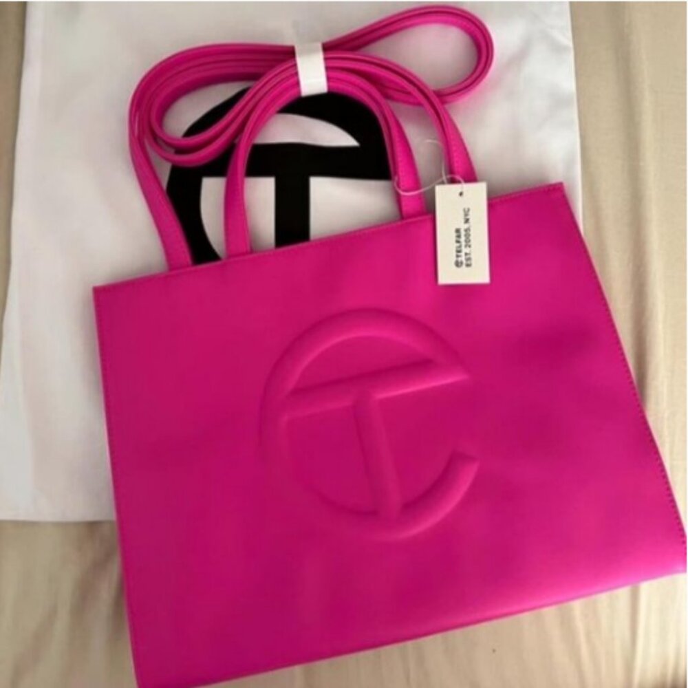🆕Telfar Medium Shopping Bag - Pink🆕